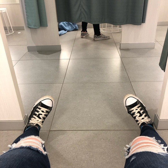 Meet your Posher, Olivia - Picture 1 of 1